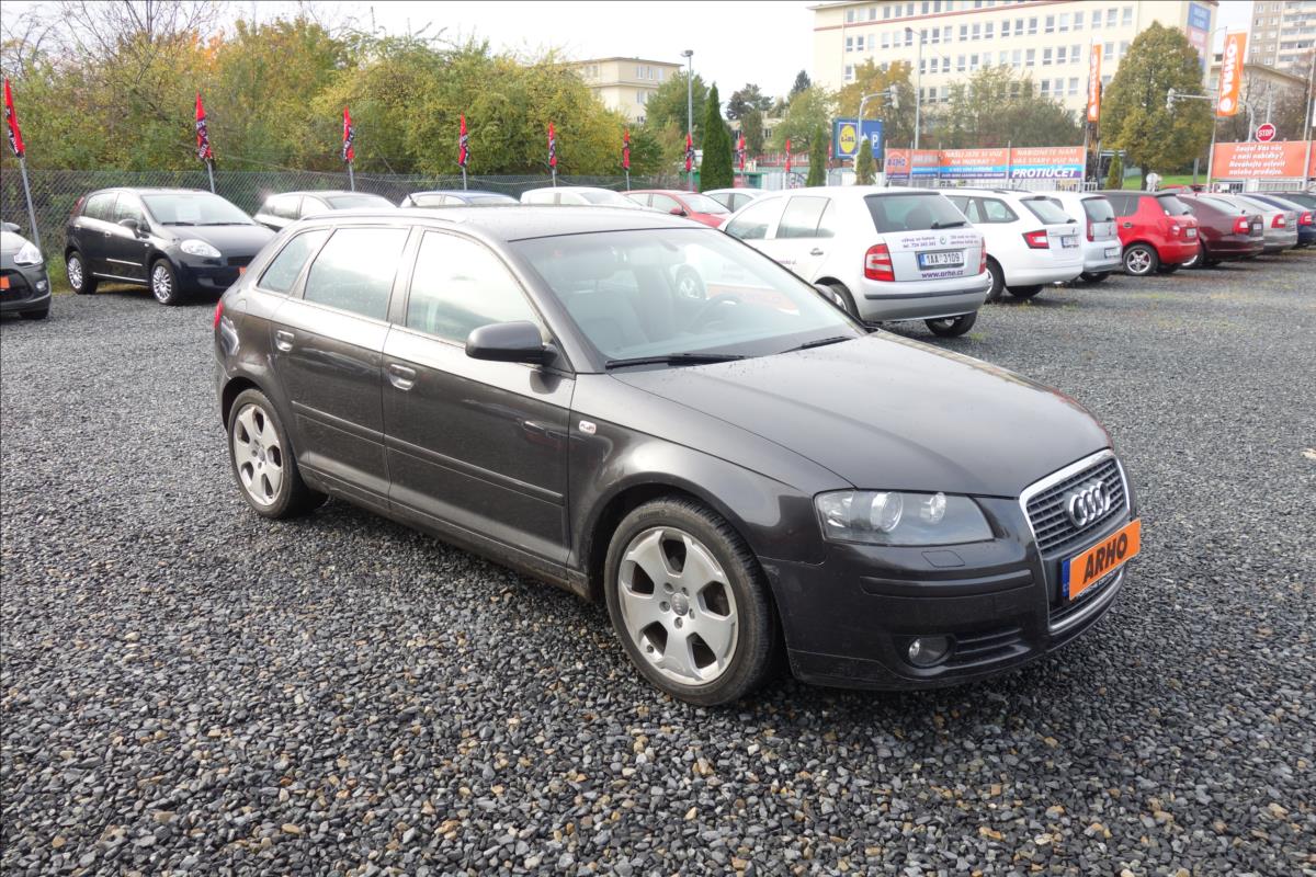 Audi A3 1,6 i,ČR,SERVIS.KN.,SPORTBACK.