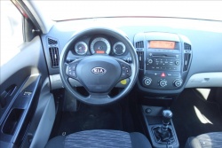 Kia Ceed 1,4 i,ČR,1 MAJ.,KLIMATIZACE.