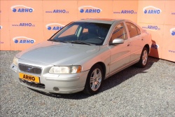 Volvo S60 2,5 T R 154KW, AWD, KINETIC.