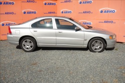Volvo S60 2,5 T R 154KW LPG,AWD,KINETIC.