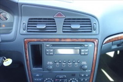 Volvo S60 2,5 T R 154KW LPG,AWD,KINETIC.