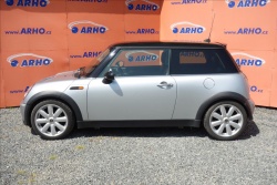 Mini Cooper 1,6 i 85KW,SERVISNÍ KNIHA,AC.