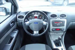 Ford Focus 1,6 i,ČR,1 MAJ.,SERVISNÍ KN.