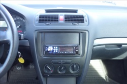 Škoda Octavia 1,6 i 75KW,ČR,1 MAJ.,SERV.KN.