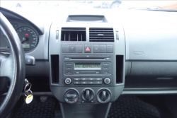 Volkswagen Polo 1,4 i 59 KW, AC, COMFORTLINE.