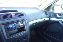 Škoda Octavia 1,8 TSi, ČR, 1 MAJ., SERV.KN.