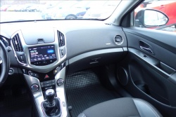 Chevrolet Cruze 1,8 i 104KW,SERV.KN.,95TIS.KM.