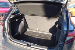 Škoda Karoq 1,5 TSi,ČR,1 MAJ.,SERVIS.KN.