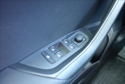 Škoda Karoq 1,5 TSi,ČR,1 MAJ.,SERVIS.KN.