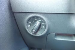 Škoda Karoq 1,5 TSi,ČR,1 MAJ.,SERVIS.KN.