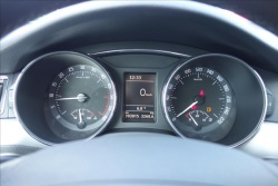 Škoda Superb 2,0 TDi, ČR, 1 MAJ., SERV.KN.