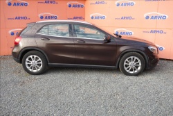 Mercedes-Benz GLA 200d,SERVIS.KN.,4MATIC.