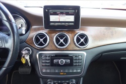 Mercedes-Benz GLA 200d,SERVIS.KN.,4MATIC.