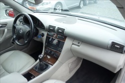 Mercedes-Benz Třídy C 220 CDi 110KW,ČR,SERV.KN.