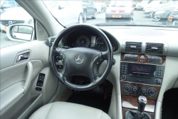 Mercedes-Benz Třídy C 220 CDi 110KW,ČR,SERV.KN.