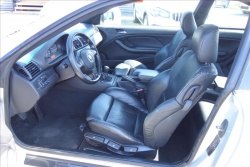 BMW Řada 3 318 Ci, SERVISNÍ KNIHA.
