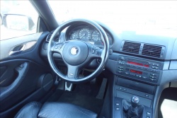 BMW Řada 3 318 Ci, SERVISNÍ KNIHA.