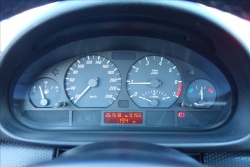 BMW Řada 3 318 Ci, SERVISNÍ KNIHA.