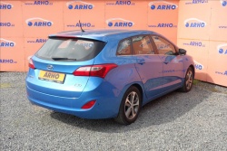 Hyundai i30 1,6 i,ČR,SERVIS.KN.,TRIKOLOR.