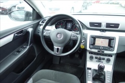 Volkswagen Passat 2,0 TDi 130KW, HIGHLINE.