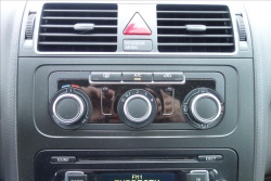 Volkswagen Touran 1,6 TDi ,SERV.KN.,COMFORTLINE.