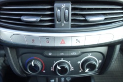 Fiat Tipo 1,4 i, ČR, 1 MAJ., SERVIS. KN.