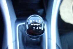 Ford Mondeo 2,0 TDCi 132KW, SERVISNÍ KN.