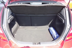 Hyundai i30 1,4 i 80KW, ČR, 2 MAJ., KLIMA.