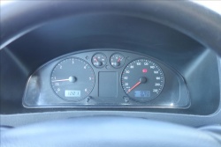 Volkswagen Transporter 2,5 TDi 96KW,ČR,8 MÍST,LONG.
