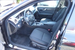 Mercedes-Benz Třídy C 220CDi 125KW, MANUÁL.
