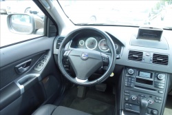 Volvo XC90 2,4 D5,ČR,1 MAJ.,7 MÍST,AWD.