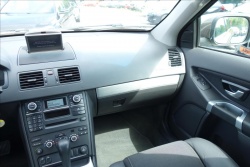 Volvo XC90 2,4 D5,ČR,1 MAJ.,7 MÍST,AWD.