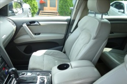Audi Q7 4,2 i V8 257KW, ČR, QUATTRO.