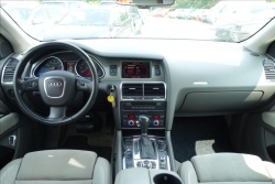 Audi Q7 4,2 i V8 257KW, ČR, QUATTRO.