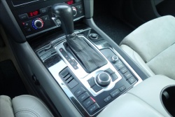 Audi Q7 4,2 i V8 257KW, ČR, QUATTRO.