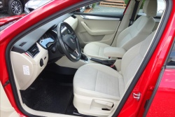 Škoda Octavia 1,6 TDi,ČR,1 MAJ.,SERV.KN.,DSG.