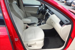 Škoda Octavia 1,6 TDi,ČR,1 MAJ.,SERV.KN.,DSG.