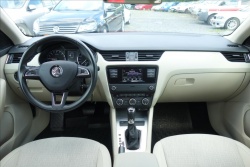 Škoda Octavia 1,6 TDi,ČR,1 MAJ.,SERV.KN.,DSG.
