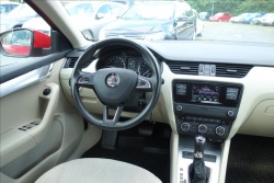 Škoda Octavia 1,6 TDi,ČR,1 MAJ.,SERV.KN.,DSG.