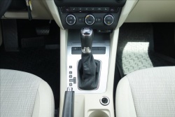 Škoda Octavia 1,6 TDi,ČR,1 MAJ.,SERV.KN.,DSG.