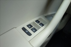 Škoda Octavia 1,6 TDi,ČR,1 MAJ.,SERV.KN.,DSG.
