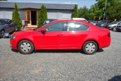 Škoda Octavia 1,6 TDi,ČR,1 MAJ.,SERV.KN.,DSG.
