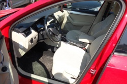 Škoda Octavia 1,6 TDi,ČR,1 MAJ.,SERV.KN.,DSG.