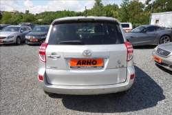 Toyota RAV4 2,2 D-4D,ČR,1 MAJ.,65TIS.KM.
