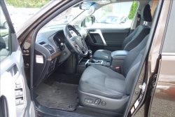 Toyota Land Cruiser 2,8 D-4D, ČR, 1 MAJ., SERV.KN.