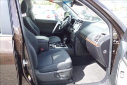 Toyota Land Cruiser 2,8 D-4D, ČR, 1 MAJ., SERV.KN.