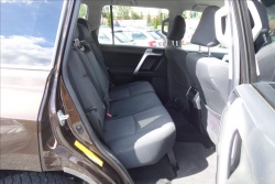 Toyota Land Cruiser 2,8 D-4D, ČR, 1 MAJ., SERV.KN.
