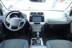 Toyota Land Cruiser 2,8 D-4D, ČR, 1 MAJ., SERV.KN.