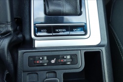 Toyota Land Cruiser 2,8 D-4D, ČR, 1 MAJ., SERV.KN.