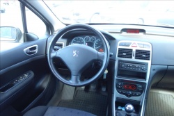Peugeot 307 1,6 i, ČR, 2 MAJ., SERVIS.KN.